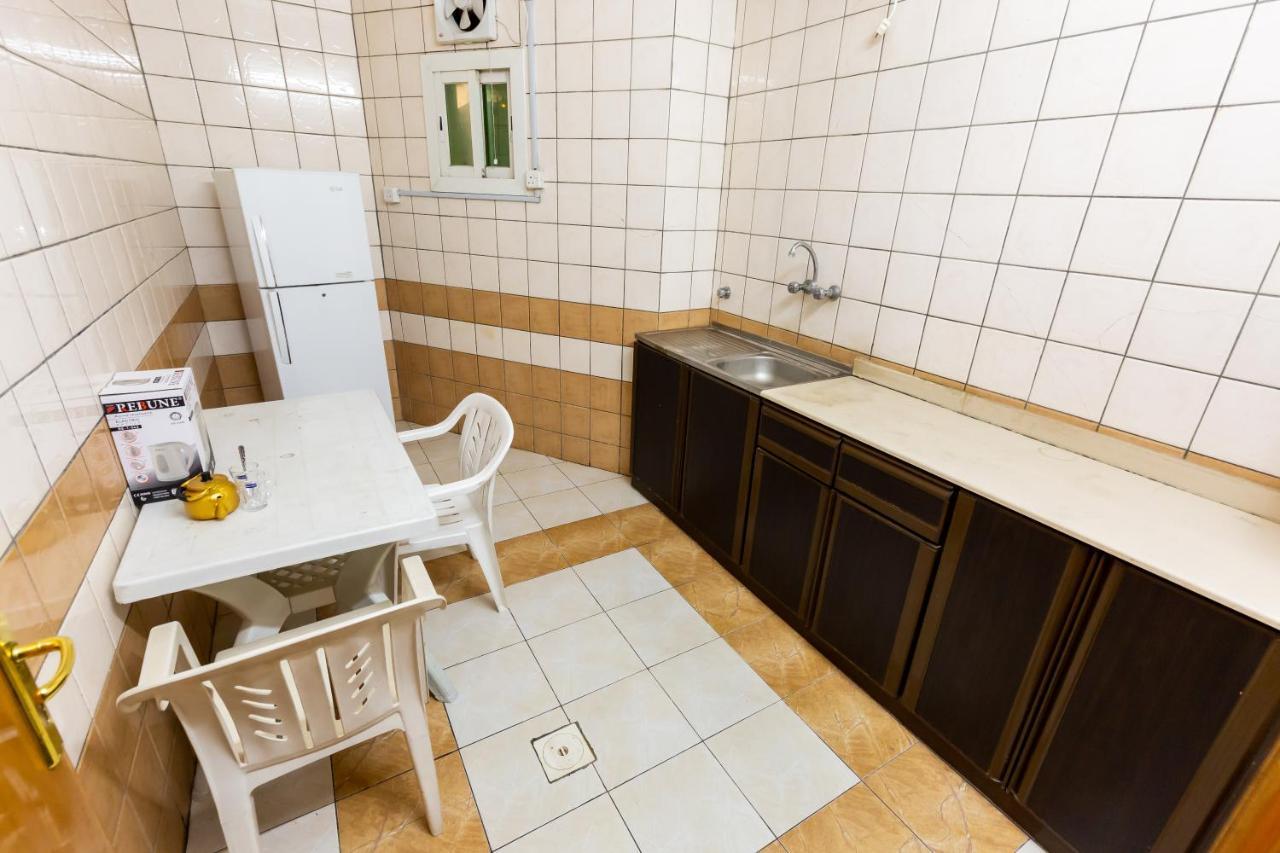 العييري للوحدات السكنية المفروشة الباحة 2 Al Bahah Luaran gambar