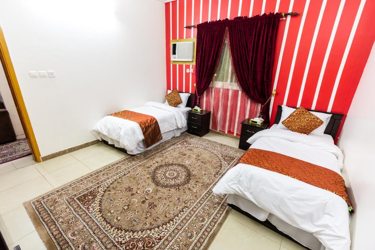 العييري للوحدات السكنية المفروشة الباحة 2 Al Bahah Luaran gambar