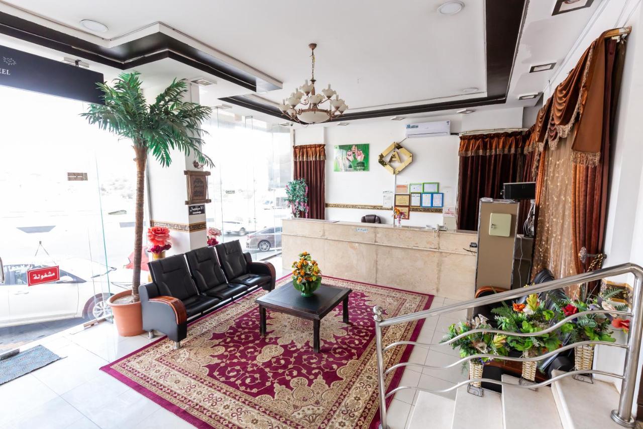 العييري للوحدات السكنية المفروشة الباحة 2 Al Bahah Luaran gambar