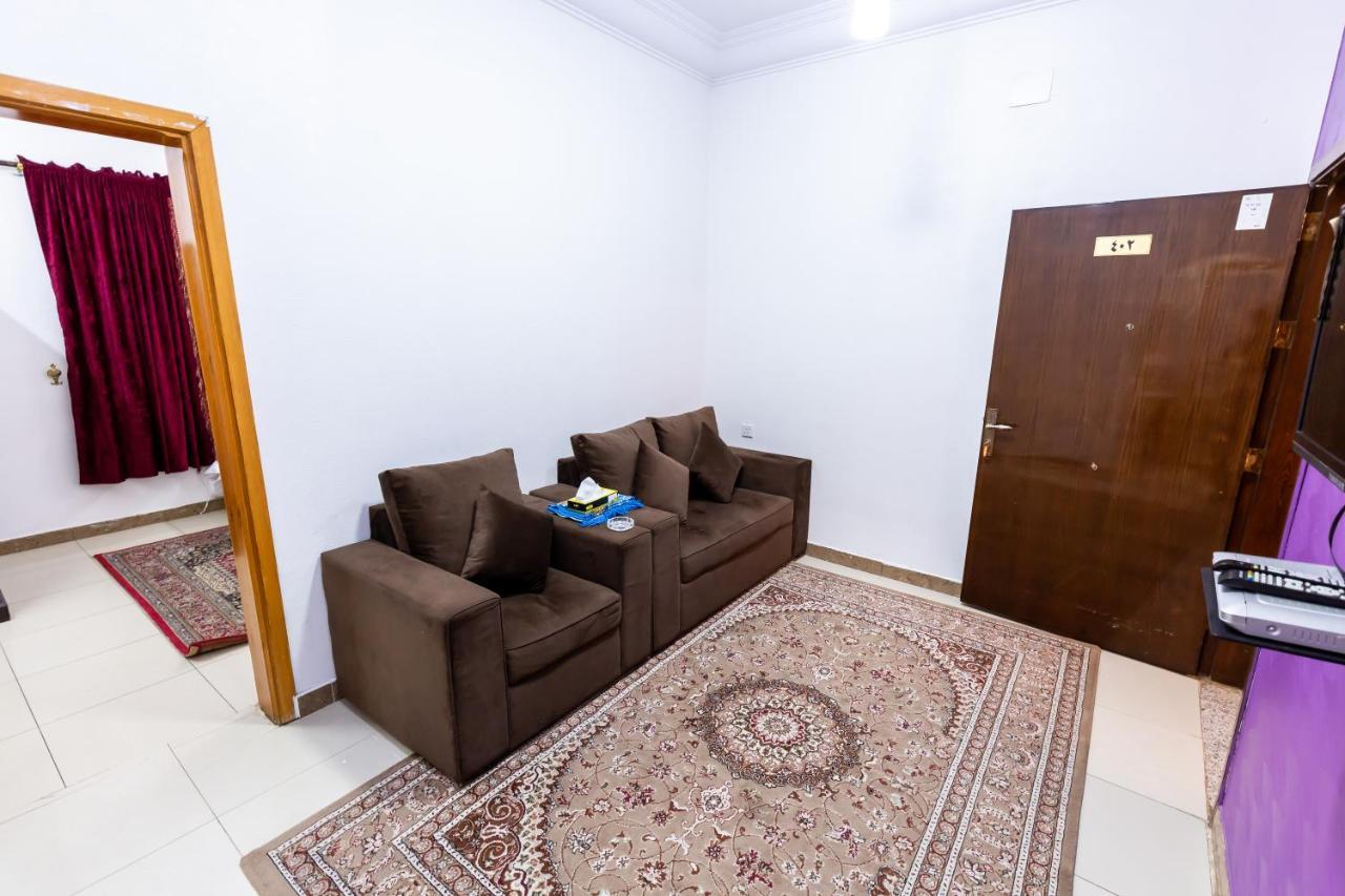 العييري للوحدات السكنية المفروشة الباحة 2 Al Bahah Luaran gambar
