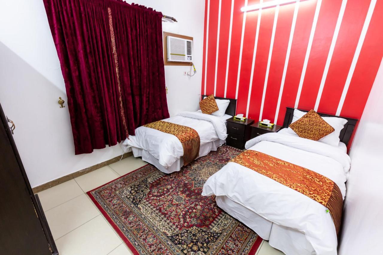 العييري للوحدات السكنية المفروشة الباحة 2 Al Bahah Luaran gambar